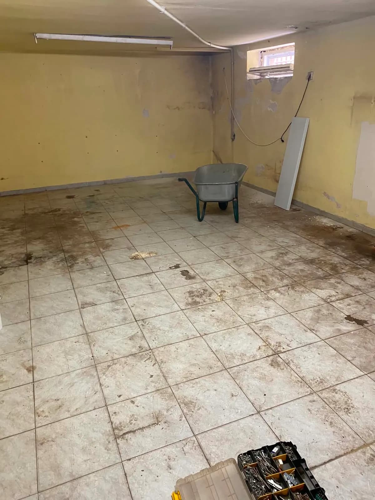 Szobafelújítás — előtte kép 1
